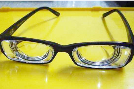 ?为什么一定要去医院验光配镜？医学验光需要多少钱？