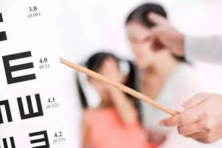 儿童玩手机对视力有什么影响? 儿童玩手机对视力有什么影响?