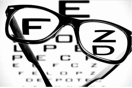 近视眼手术的后遗症有哪些？