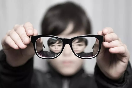 近视手术大概多少费用？