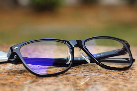 ICL晶体植入手术老了以后会得青光眼吗？