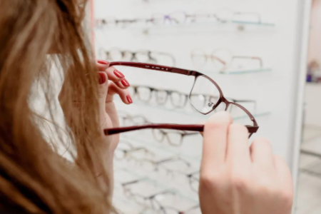 合肥近视手术选择全飞秒还是全激光?